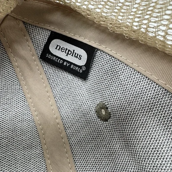 Patagonia Hat Mesh Back Net Plus SnapBack Trucker Green Tan Cap Hat Logo EUC - Picture 9 of 9